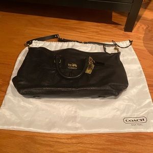 Convertible leather Coach shoulder bag w duster
